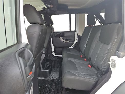 Used 2016 Jeep Wrangler Unlimited Sport image 11