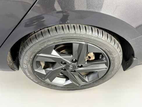 Used 2023 Hyundai Elantra SEL w/ Convenience Package FWD image 30