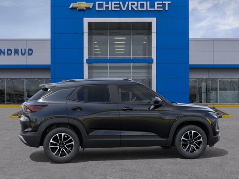 New 2026 Chevrolet TrailBlazer LT w/ LT Cold Weather Package AWD/4WD image 5