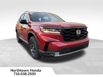 New 2025 Honda Pilot TrailSport