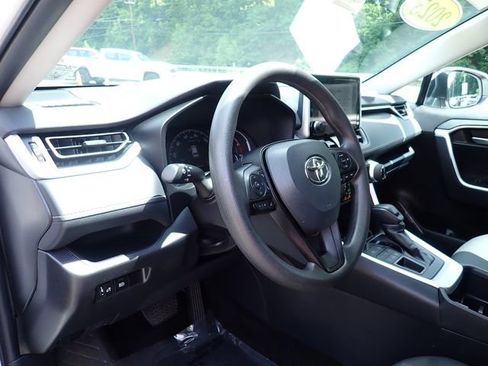 Certified 2025 Toyota RAV4 XLE AWD/4WD image 14