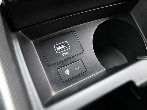 Used 2022 Hyundai Santa Fe XRT image 13