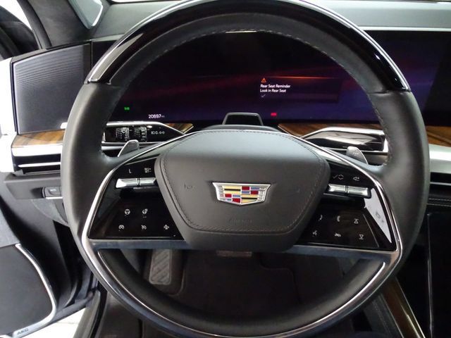 Certified 2026 Cadillac Escalade Platinum Sport AWD/4WD image 7