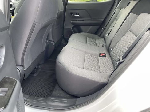 New 2026 Nissan Kicks SV w/ SV Premium Package FWD image 10