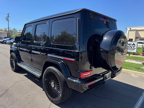 Used 2021 Mercedes-Benz G 550 w/ G Manufaktur Interior Package image 4