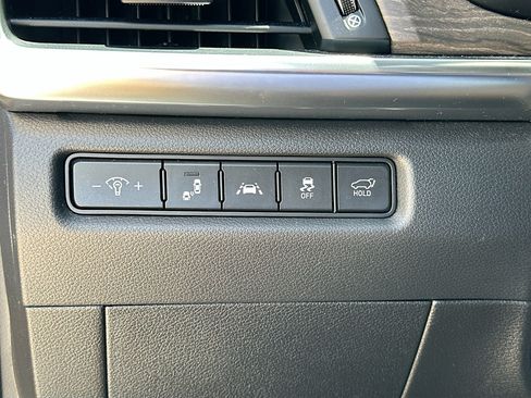 Used 2022 Kia Telluride SX w/ Towing Package FWD image 10