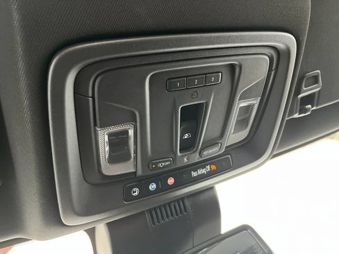 Used 2024 GMC Sierra 1500 AT4 w/ AT4 Premium Package AWD/4WD image 16