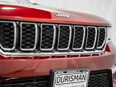 Certified 2023 Jeep Grand Cherokee Limited image 15