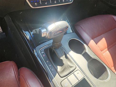 Used 2016 Kia Sorento SX image 16