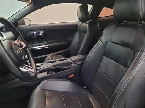 Used 2017 Ford Mustang Premium RWD image 17