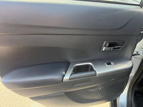 Used 2024 Mitsubishi Outlander Sport SE AWD/4WD image 24