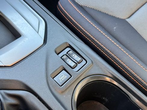 Used 2020 Subaru Crosstrek 2.0i Premium image 19