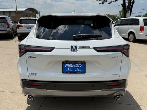 Certified 2025 Acura ADX A-Spec image 5