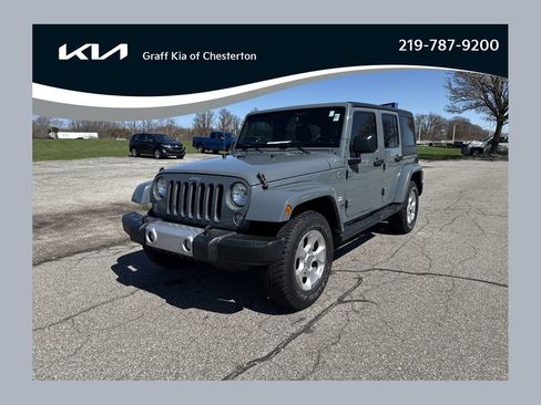 Used 2015 Jeep Wrangler Unlimited Sahara w/ Dual Top Group AWD/4WD image 1
