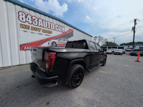 Used 2022 GMC Sierra 1500 Elevation w/ Elevation Premium Package AWD/4WD image 8