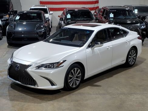Used 2021 Lexus ES 300h w/ Premium Package FWD image 36