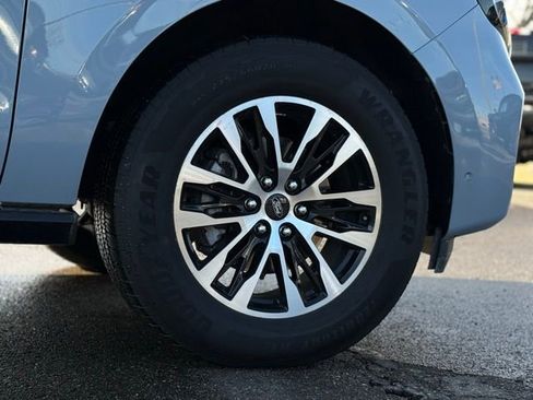 Certified 2025 Ford Expedition Max Platinum image 57