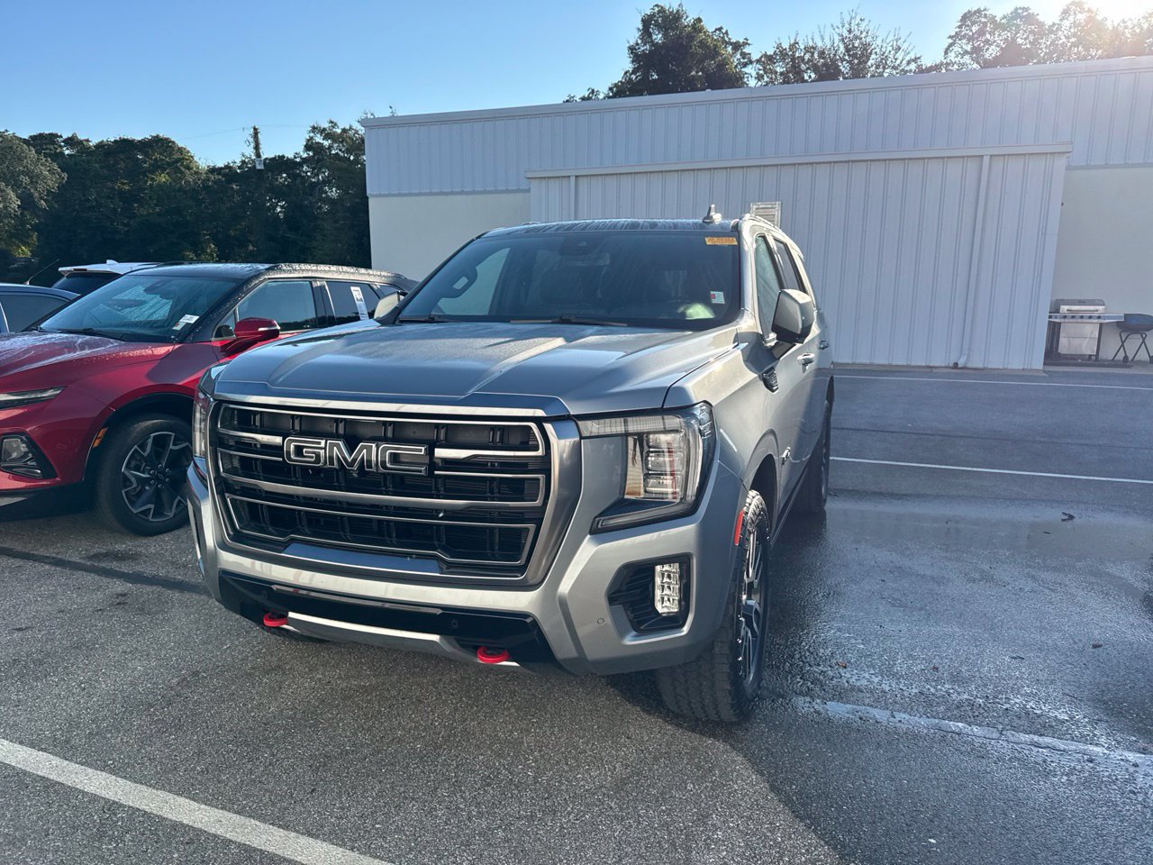 Used 2023 GMC Yukon AT4 w/ AT4 Premium Package AWD/4WD image 1