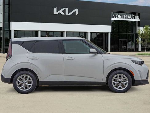 Certified 2024 Kia Soul LX w/ Option Group 015 image 7