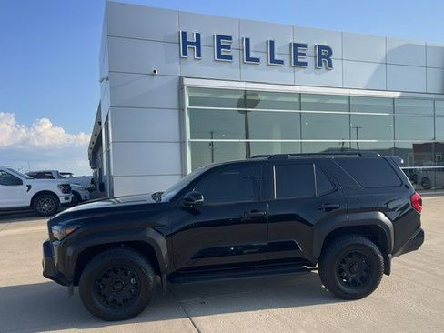 Used 2026 Toyota 4Runner TRD Off-Road Premium AWD/4WD image 3
