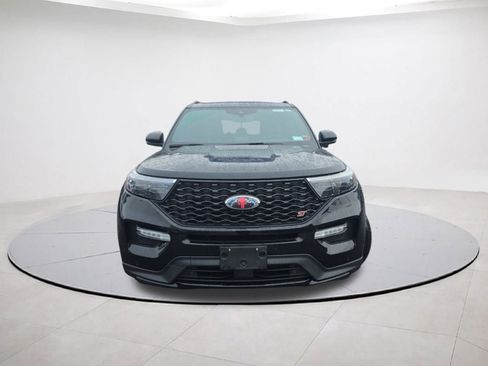 Used 2021 Ford Explorer ST w/ Equipment Group 401A image 2