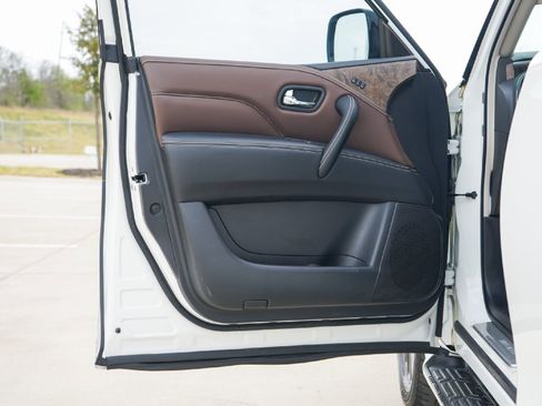 Certified 2024 INFINITI QX80 Premium Select w/ Cargo Package image 20