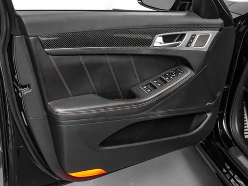 Used 2018 Genesis G80 3.3T Sport RWD image 39