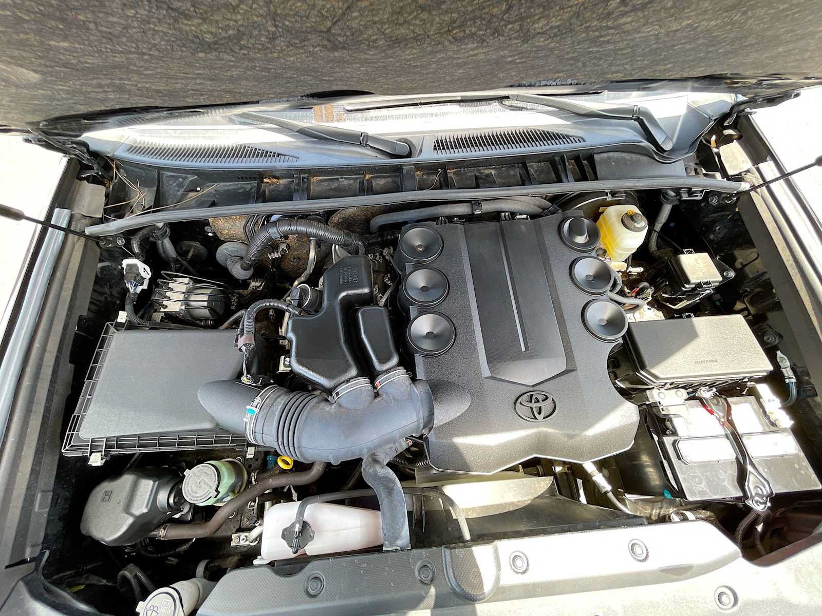 Used 2024 Toyota 4Runner SR5 Premium RWD image 18