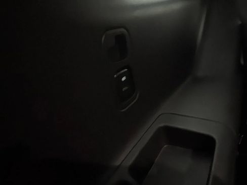 Used 2018 Chevrolet Traverse LT image 29