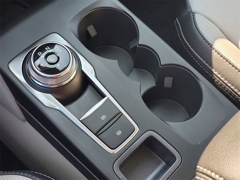 New 2025 Ford Escape SE w/ PHEV Premium Package image 19