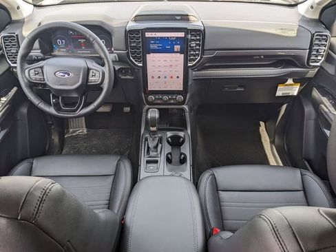 New 2025 Ford Ranger Lariat w/ FX4 Off-Road Package image 15