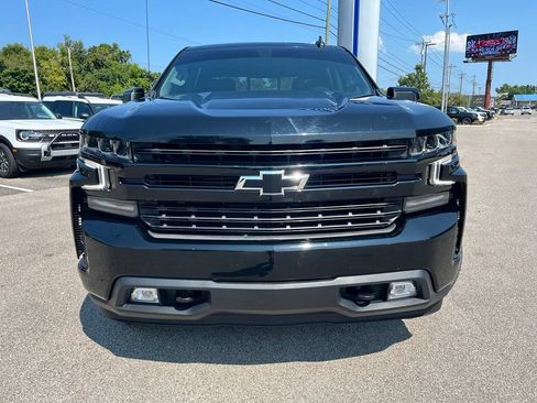 Used 2022 Chevrolet Silverado 1500 RST w/ Convenience Package II AWD/4WD image 2