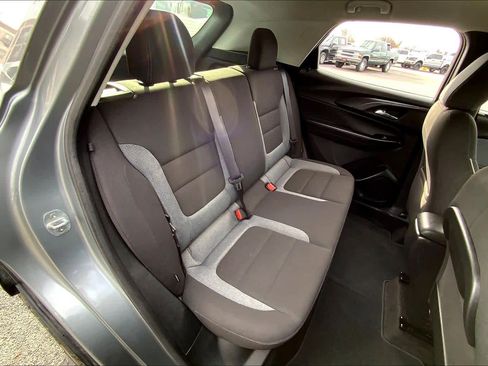 Used 2023 Chevrolet TrailBlazer LS image 16