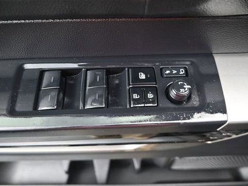 Used 2023 Toyota Tundra Limited image 12