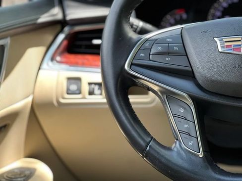 Used 2019 Cadillac XT5 Premium Luxury AWD/4WD image 31