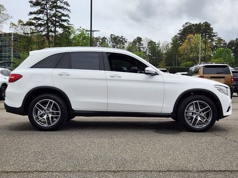 Used 2019 Mercedes-Benz GLC 300 4MATIC image 6