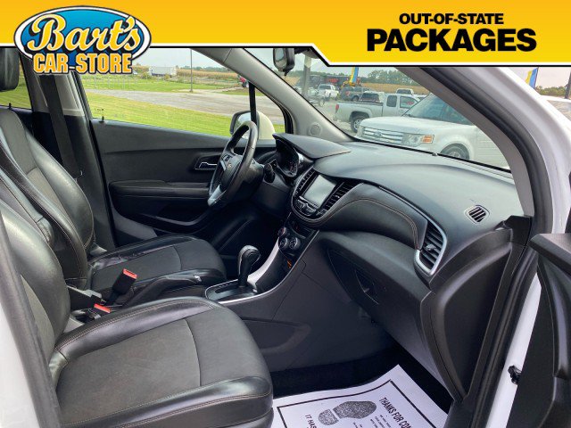 Used 2017 Chevrolet Trax LT w/ LT Convenience Package AWD/4WD image 14