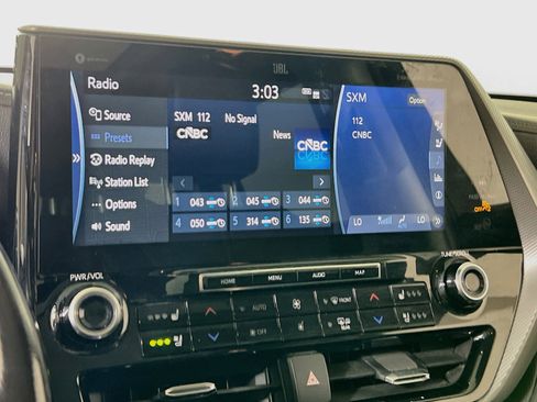 Used 2021 Toyota Highlander Platinum AWD/4WD image 15
