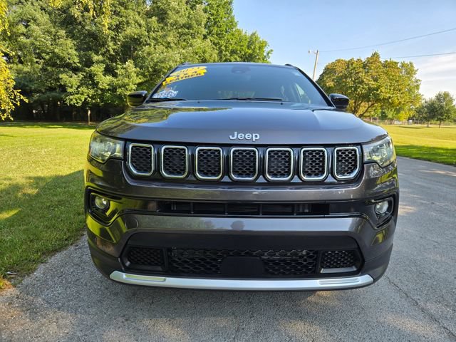 Used 2023 Jeep Compass Limited w/ Elite Group AWD/4WD image 9