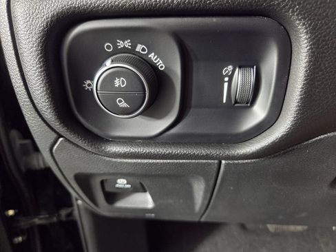 Used 2024 RAM 1500 Big Horn AWD/4WD image 20