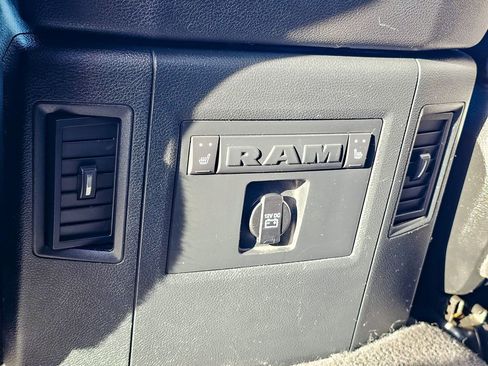 Used 2017 RAM 3500 Laramie image 43