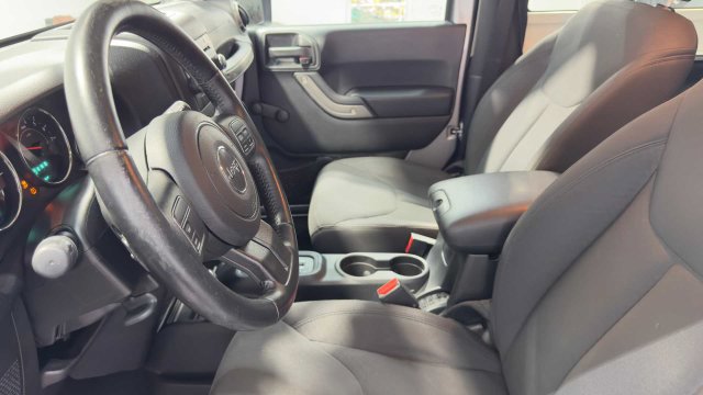 Used 2018 Jeep Wrangler Sport AWD/4WD image 16
