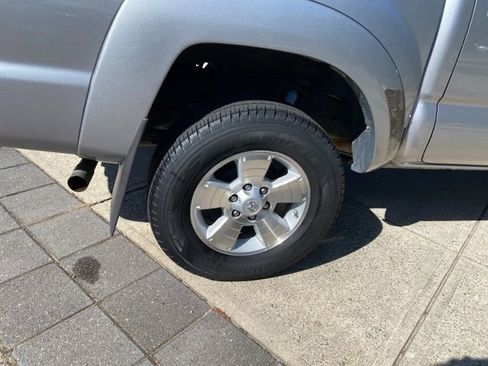 Used 2015 Toyota Tacoma PreRunner image 14