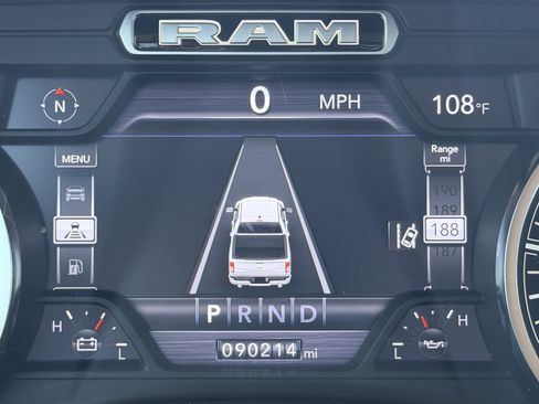 Used 2019 RAM 1500 Laramie AWD/4WD image 2