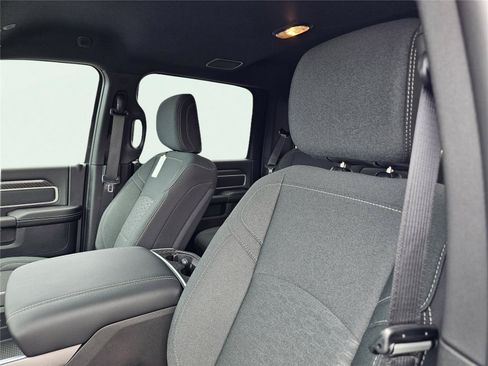 New 2026 RAM 2500 Big Horn AWD/4WD image 20