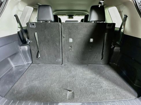 Used 2025 Toyota Grand Highlander AWD image 29