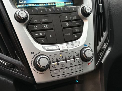 Used 2015 Chevrolet Equinox LT w/ Driver Convenience Package image 28