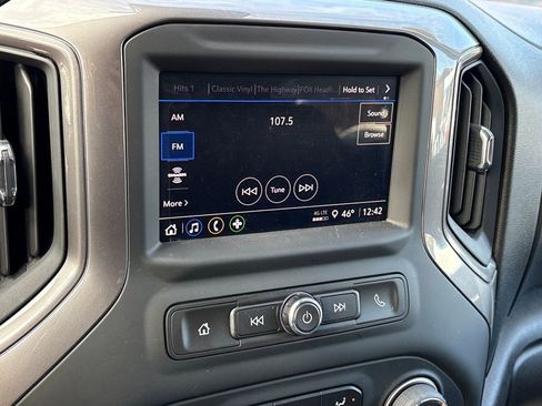 Certified 2024 Chevrolet Silverado 2500 Custom w/ Custom Convenience Package image 15