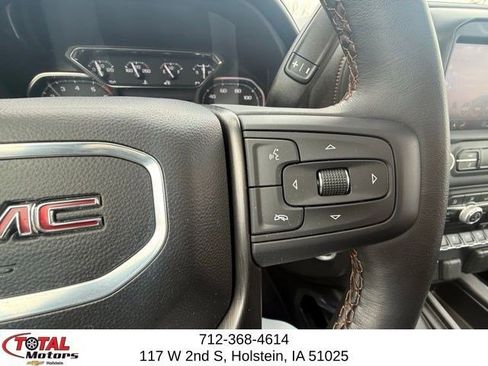 Used 2022 GMC Sierra 1500 AT4 w/ AT4 Premium Package image 18