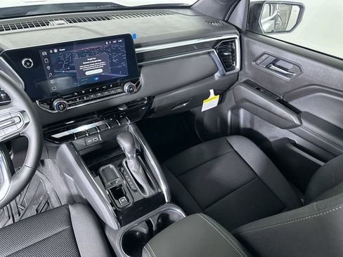 New 2026 GMC Canyon Elevation w/ Convenience Package RWD image 37
